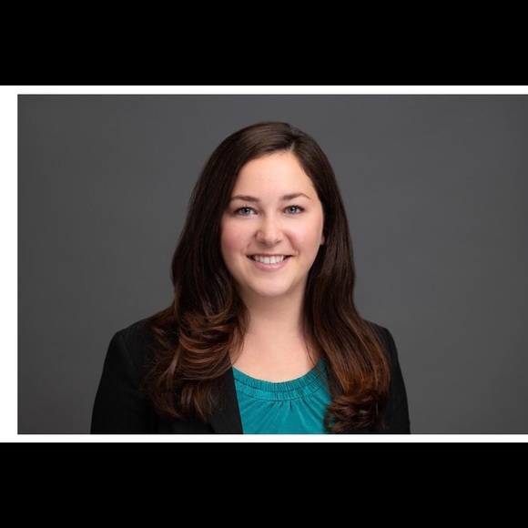 Meet your Posher, Leslie - Picture 1 of 1